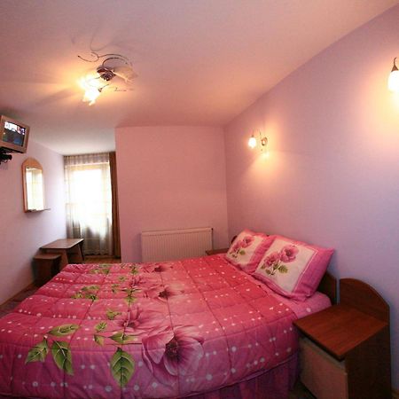 Pensiunea Valea Ursului クンプルング 部屋 写真