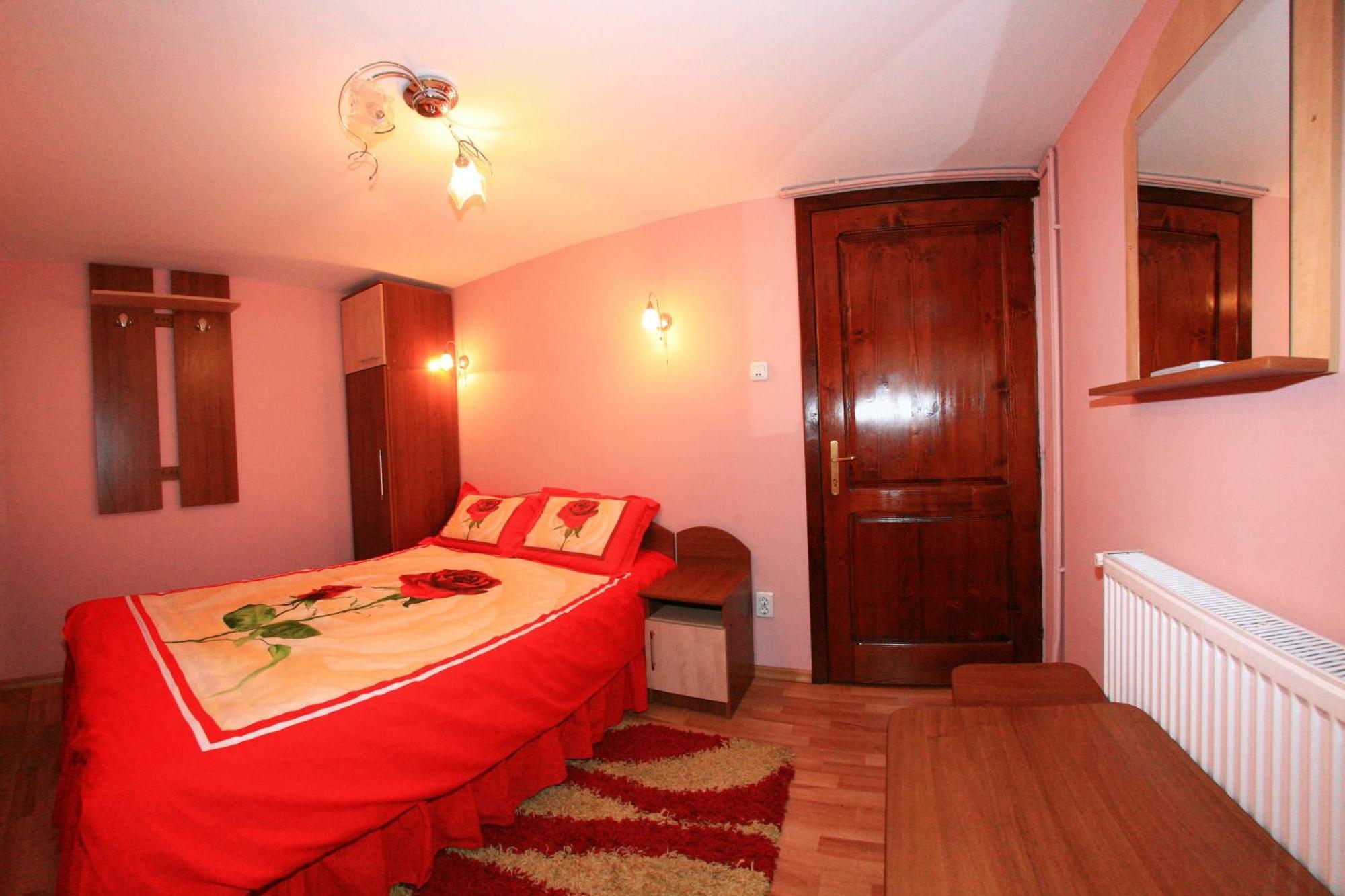 Pensiunea Valea Ursului クンプルング 部屋 写真